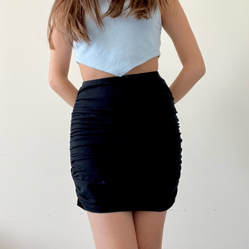 Aritzia Sunday Best Ruched Mini Skirt (Black)